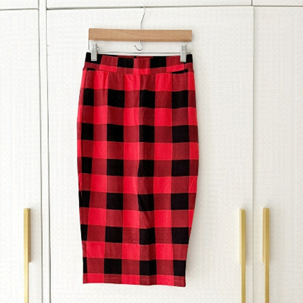 Gianni Bini Red Check Pencil Skirt